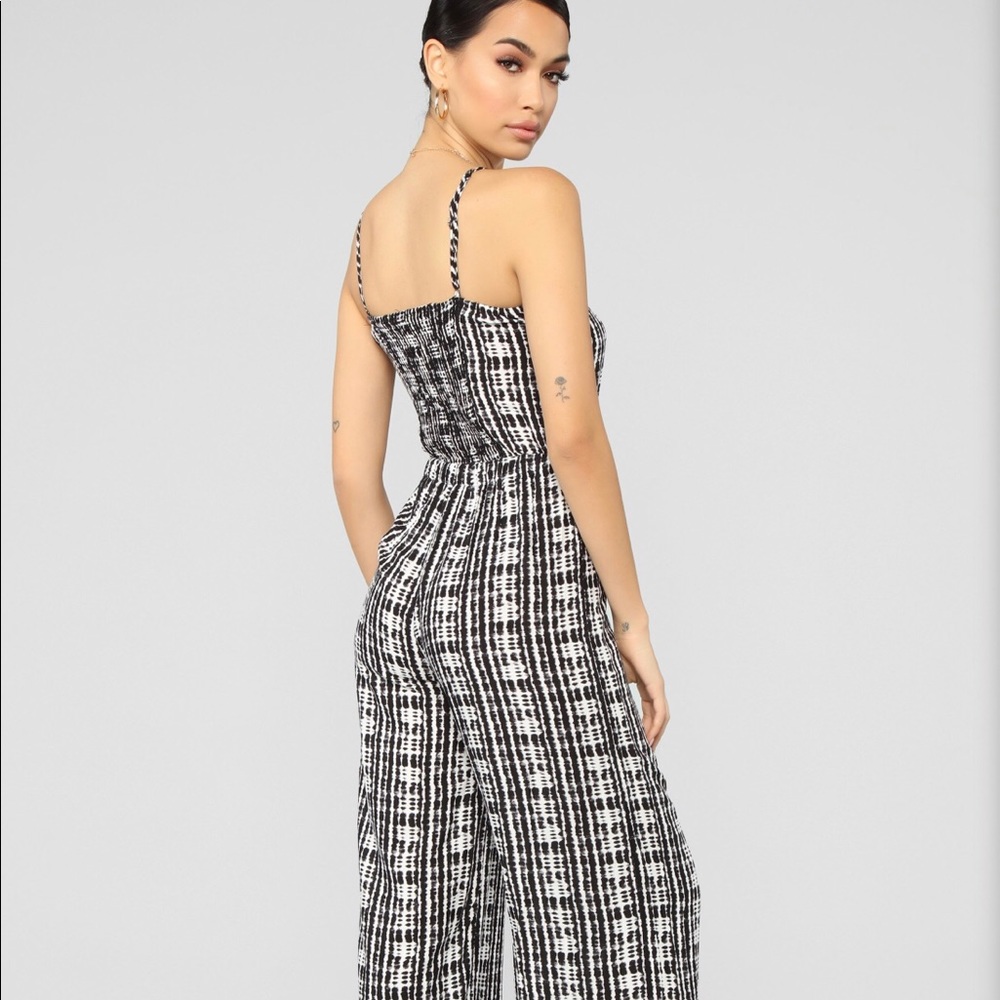 Fashion Nova Jumpsuit L